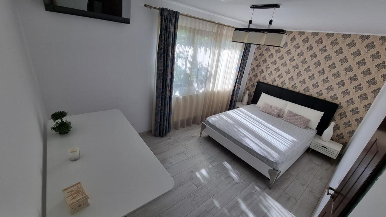 Stone Bridge Apartment Iasi Exterior foto